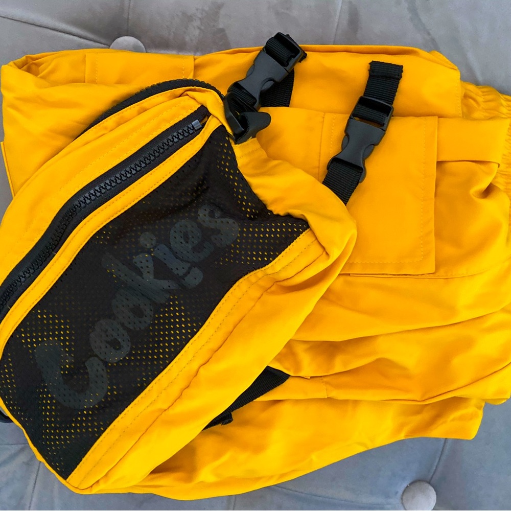 COOKIESSF CARPE DIEM Cargo pants university gold w/ detachable pack 2XL